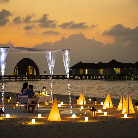 Best Beaches for Viewing Romantic Sunsets | Outrigger Resorts